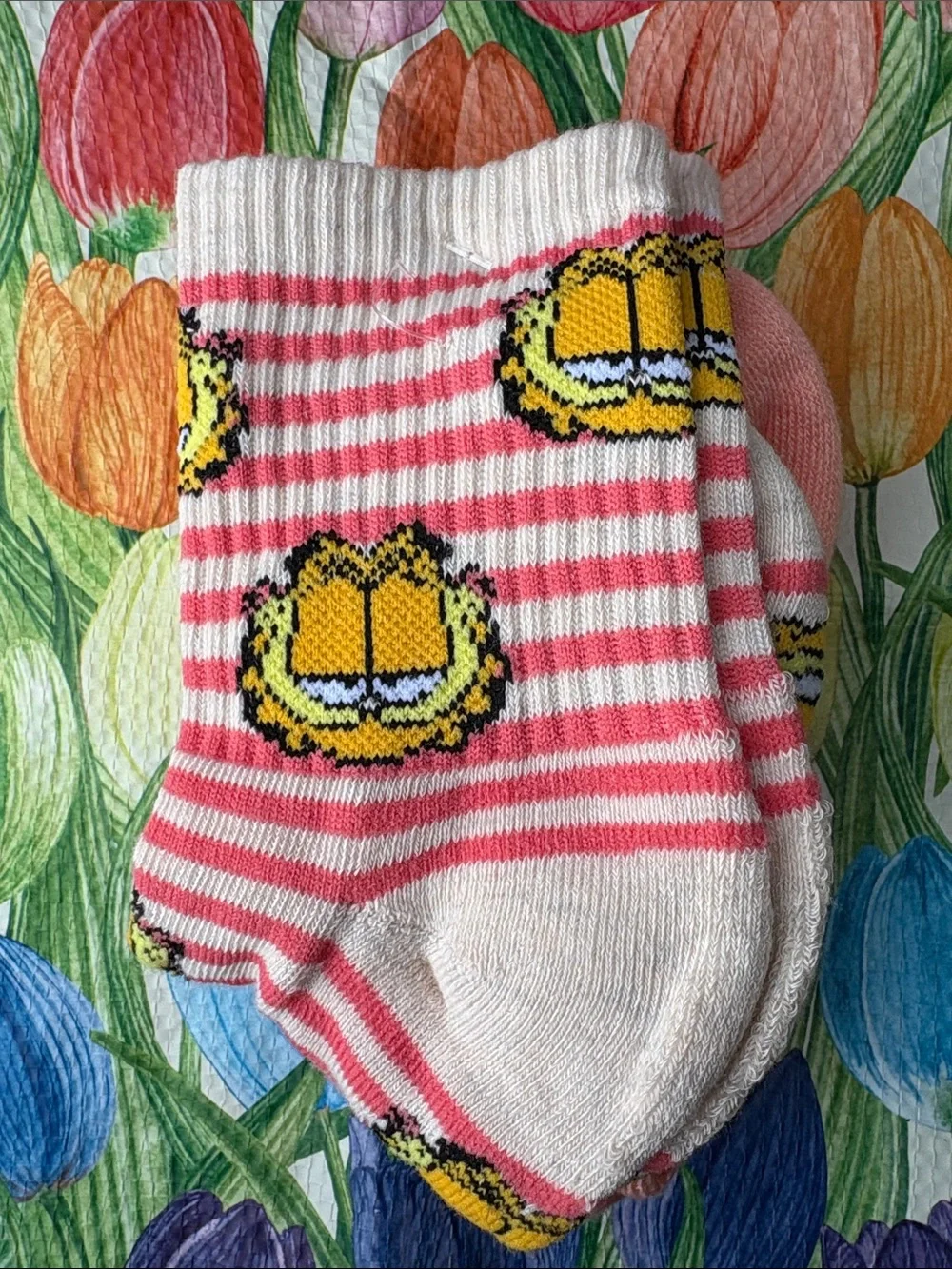 Nickelodeon Pink Orange Gradient Garfield Crew Socks